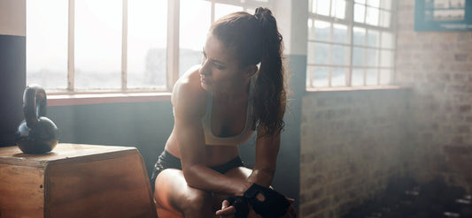 entrenar en gym o en casa con aparatos de ejercicio