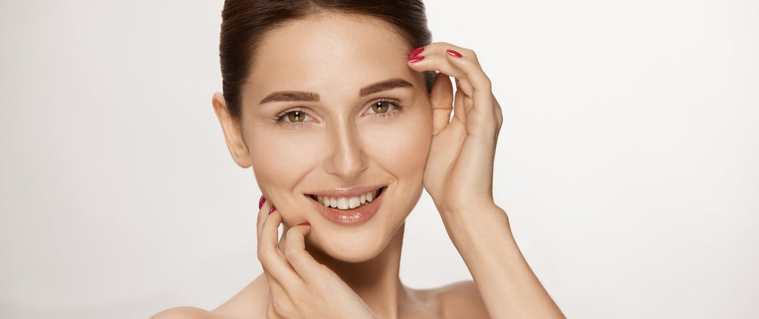 La piel de la cara de una mujer